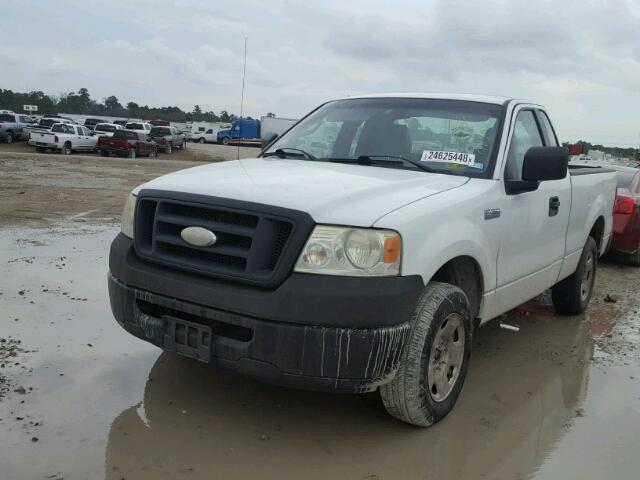 1FTRF12247NA68552 - 2007 FORD F150 WHITE photo 2