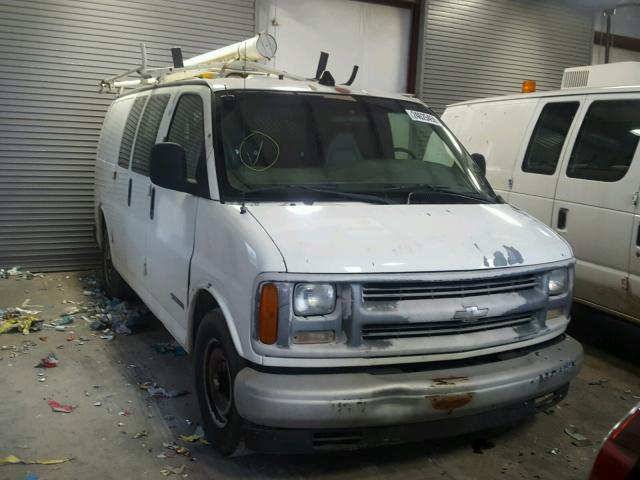 1GCFG25W211144210 - 2001 CHEVROLET EXPRESS G2 WHITE photo 1