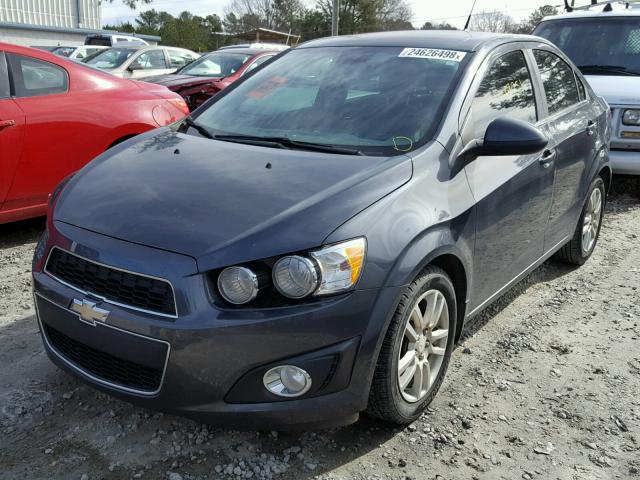 1G1JC5SH5D4190350 - 2013 CHEVROLET SONIC LT GRAY photo 2