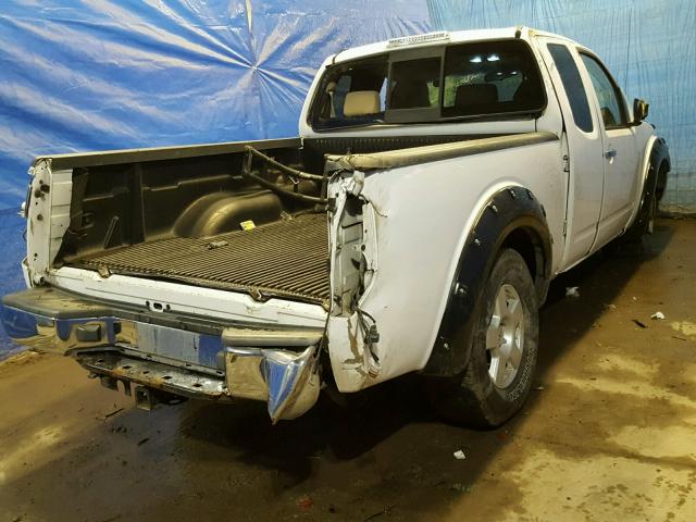 1N6AD06W56C457945 - 2006 NISSAN FRONTIER K WHITE photo 4