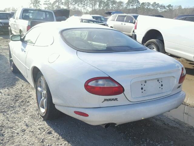 SAJGX5243WC021800 - 1998 JAGUAR XK8 WHITE photo 3