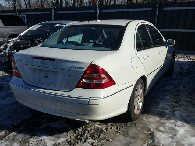 WDBRF92HX7F932161 - 2007 MERCEDES-BENZ C 280 4MAT WHITE photo 4