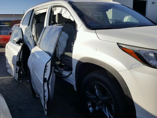 5TDDZRFH2JS812469 - 2018 TOYOTA HIGHLANDER WHITE photo 9