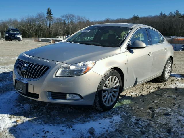 W04GR5EC7B1003778 - 2011 BUICK REGAL CXL SILVER photo 2