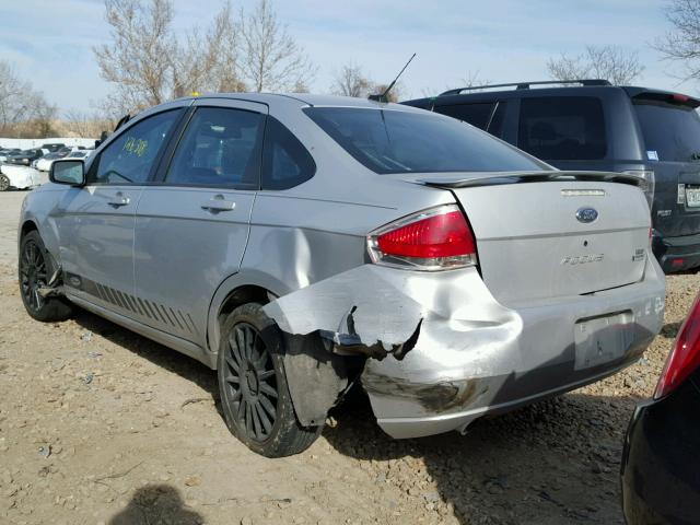 1FAHP36N69W180006 - 2009 FORD FOCUS SES SILVER photo 3