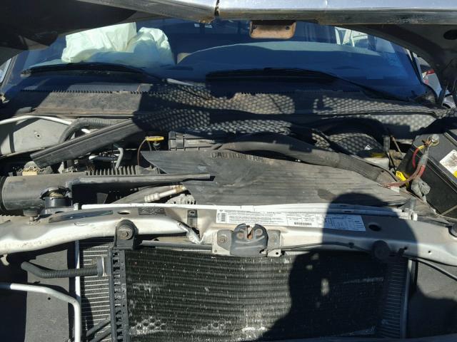 1B7HC13ZXWJ122023 - 1998 DODGE RAM 1500 SILVER photo 7