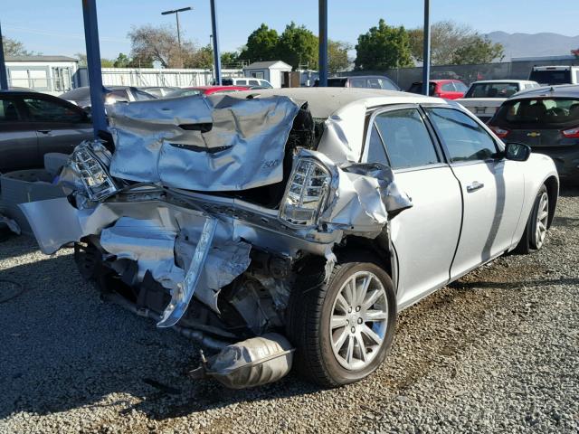 2C3CCACG8CH249251 - 2012 CHRYSLER 300 LIMITE SILVER photo 4