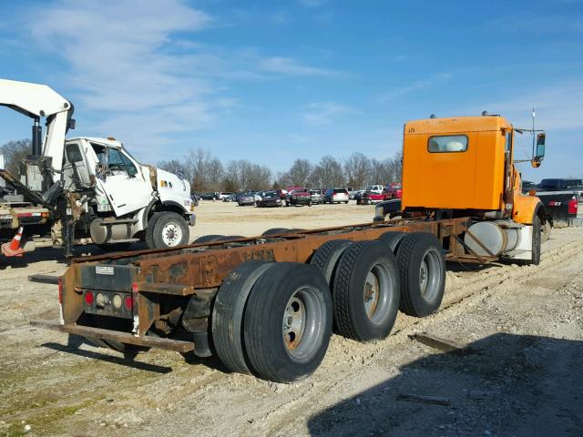 1NKDX40X96J132077 - 2006 KENWORTH CONSTRUCTI ORANGE photo 4