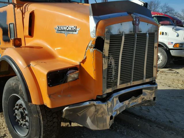 1NKDX40X96J132077 - 2006 KENWORTH CONSTRUCTI ORANGE photo 9