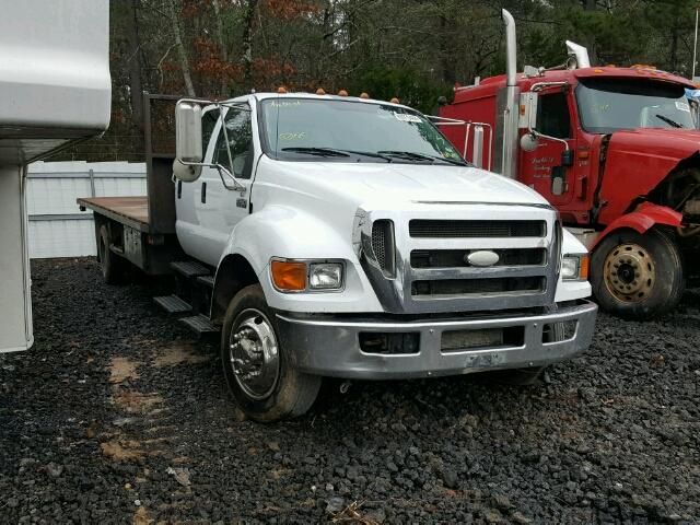 3FRNW75D88V569600 - 2008 FORD F750 SUPER WHITE photo 1