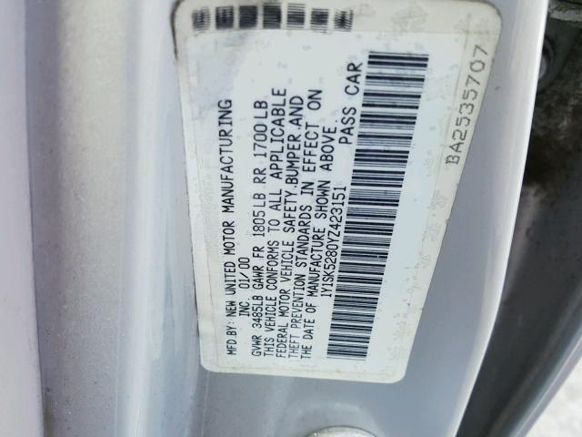 1Y1SK5280YZ423151 - 2000 CHEVROLET GEO PRIZM 银色 照片 10