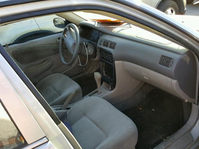 1Y1SK5280YZ423151 - 2000 CHEVROLET GEO PRIZM 银色 照片 5