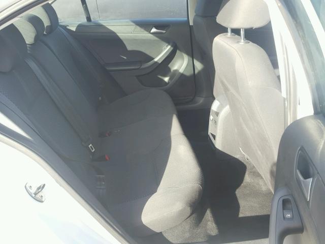 3VW1K7AJ9DM284727 - 2013 VOLKSWAGEN JETTA BASE 白色 照片 6