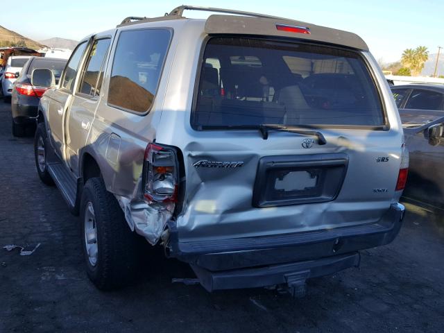 JT3GN86R3Y0149555 - 2000 TOYOTA 4RUNNER SR SILVER photo 3