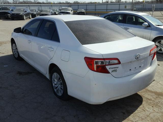 4T4BF1FK8DR320754 - 2013 TOYOTA CAMRY L WHITE photo 3