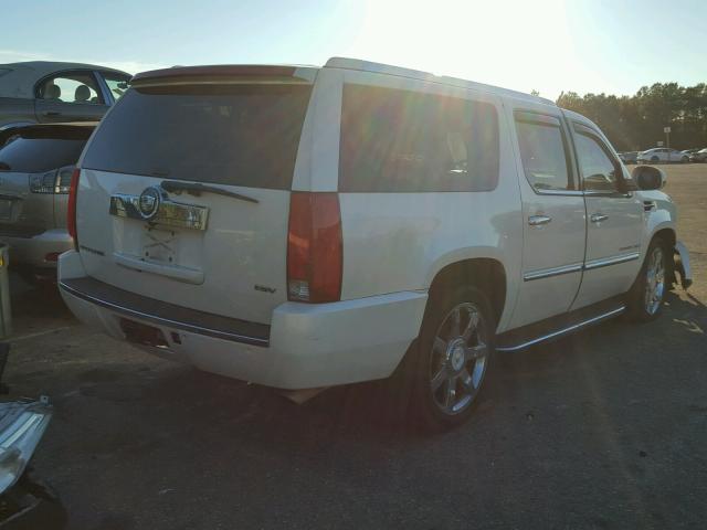 1GYFK668X7R231878 - 2007 CADILLAC ESCALADE E WHITE photo 4