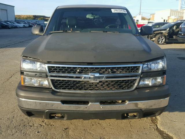 1GCEC14X06Z295521 - 2006 CHEVROLET SILVERADO GRAY photo 9