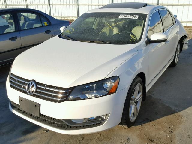 1VWCV7A3XFC029834 - 2015 VOLKSWAGEN PASSAT SEL WHITE photo 2