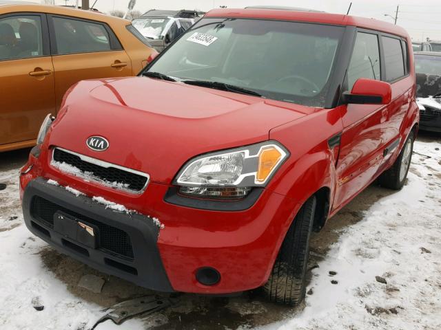 KNDJT2A21A7171677 - 2010 KIA SOUL + RED photo 2