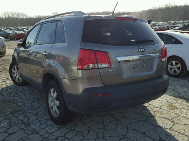 5XYKT4A1XBG037746 - 2011 KIA SORENTO BA BROWN photo 3