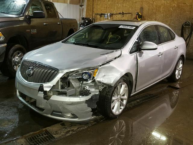 1G4PS5SKXC4170329 - 2012 BUICK VERANO SILVER photo 2