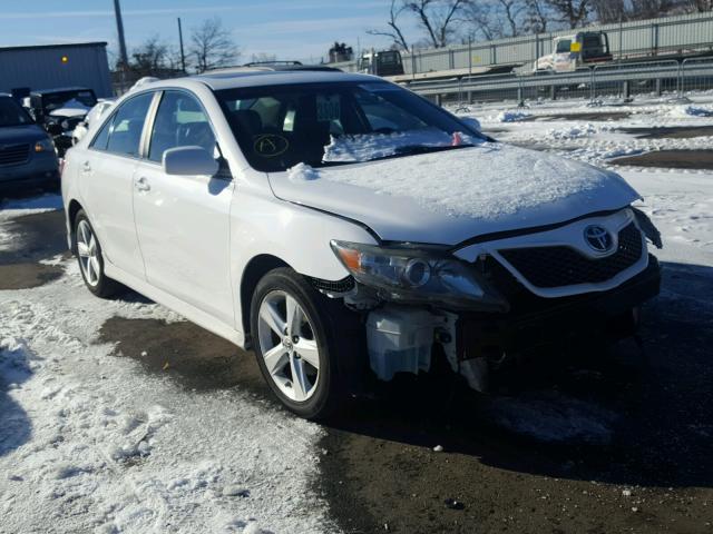 4T1BF3EK3BU719320 - 2011 TOYOTA CAMRY BASE WHITE photo 1