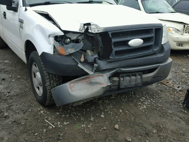 1FTRF12W26NA86405 - 2006 FORD F150 RED photo 9