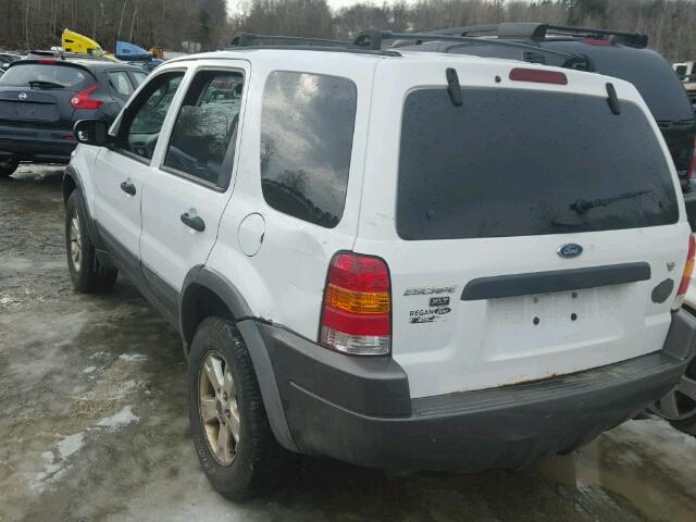 1FMCU93175KD89012 - 2005 FORD ESCAPE XLT WHITE photo 3