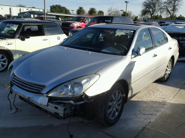 JTHBF30G425032279 - 2002 LEXUS ES 300 SILVER photo 2