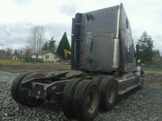 1FUJBBCG53PK38613 - 2003 FREIGHTLINER CONVENTION SILVER photo 4