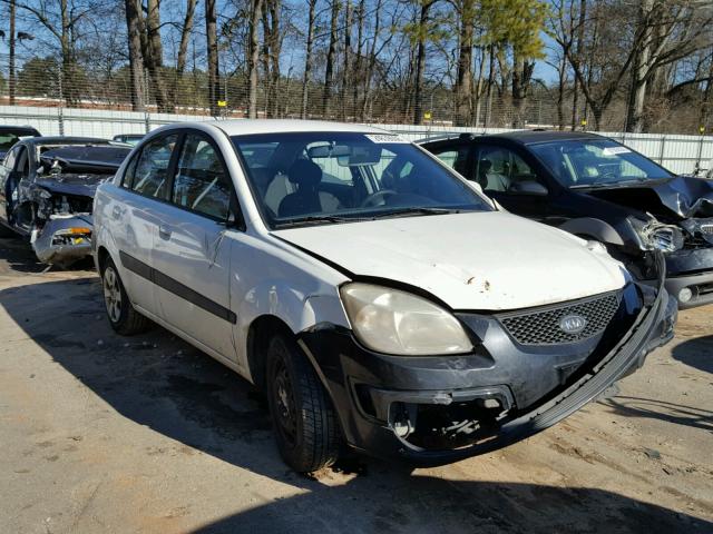 KNADE123276240462 - 2007 KIA RIO BASE WHITE photo 1