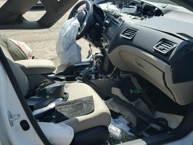 19XFB2F86FE030052 - 2015 HONDA CIVIC EX WHITE photo 5