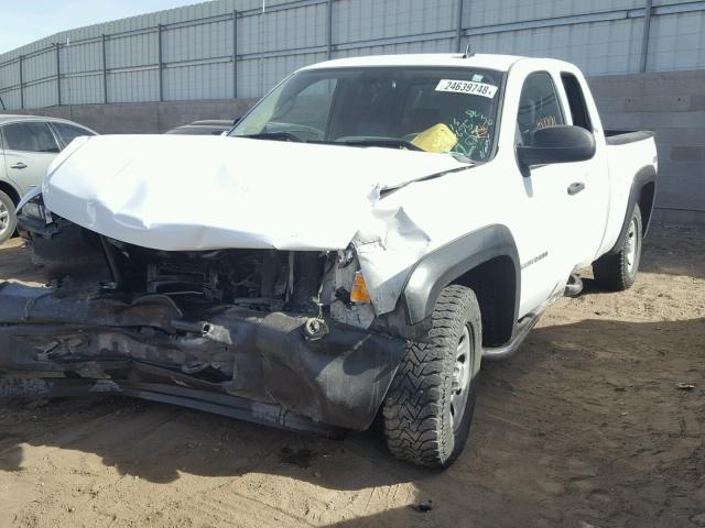 1GCEK19J77E501062 - 2007 CHEVROLET SILVERADO WHITE photo 2