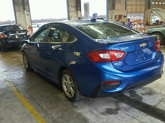 1G1BE5SM2H7199085 - 2017 CHEVROLET CRUZE LT BLUE photo 3