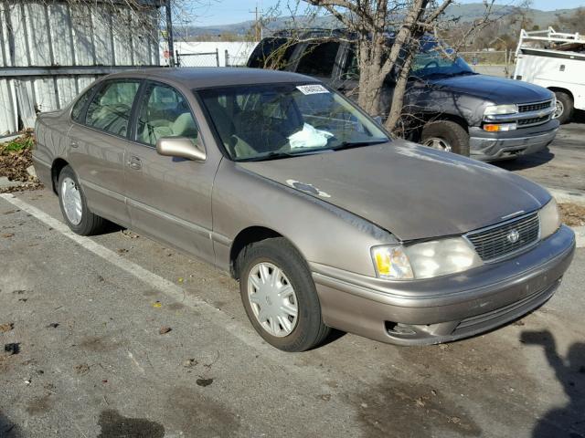 4T1BF18BXWU265976 - 1998 TOYOTA AVALON XL GOLD photo 1