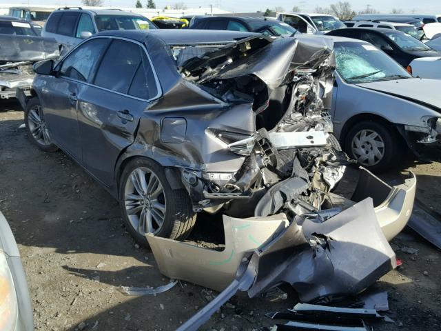 4T1BF1FK8GU222435 - 2016 TOYOTA CAMRY LE GRAY photo 3