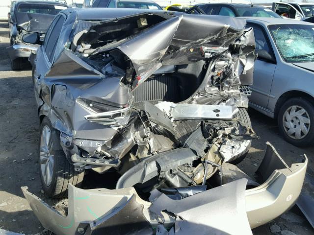 4T1BF1FK8GU222435 - 2016 TOYOTA CAMRY LE GRAY photo 9