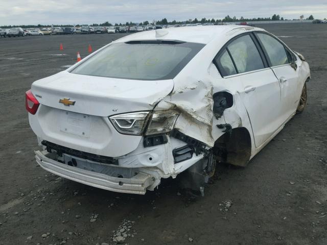 1G1BE5SM6J7113816 - 2018 CHEVROLET CRUZE LT WHITE photo 4