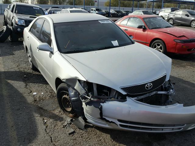 4T1BE32K42U068870 - 2002 TOYOTA CAMRY LE SILVER photo 1