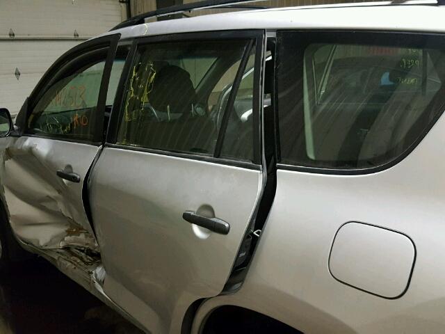 JTMBD33V066001113 - 2006 TOYOTA RAV4 SILVER photo 10