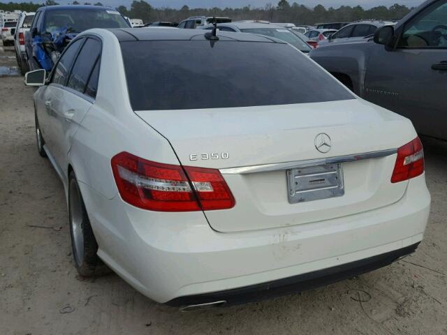 WDDHF5GB6BA475726 - 2011 MERCEDES-BENZ E 350 WHITE photo 3