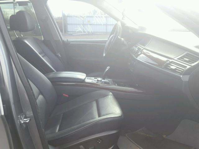 5UXFF03569LJ97119 - 2009 BMW X5 XDRIVE3 Մոխրագույն լուսանկար 5