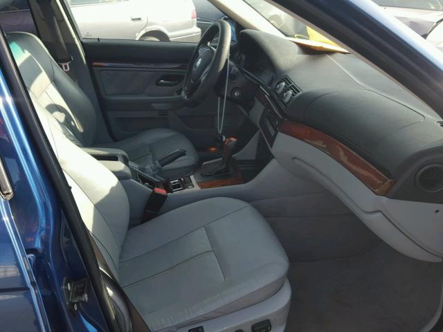 WBADT63413CK44251 - 2003 BMW 530 I AUTO BLUE photo 5