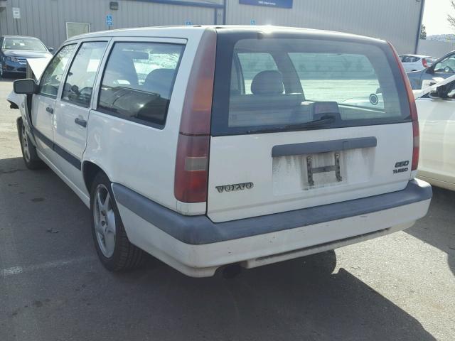 YV1LW5719S2131517 - 1995 VOLVO 850 WHITE photo 3