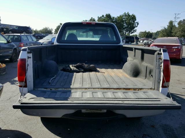 1FTRF17W0YKA54789 - 2000 FORD F150 WHITE photo 6