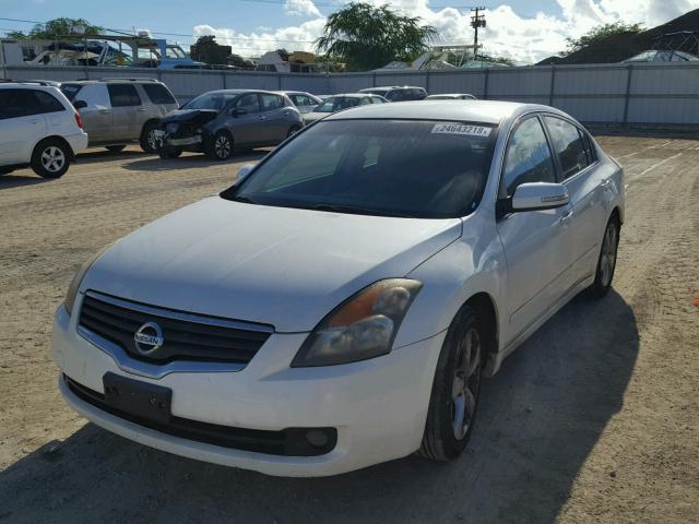 1N4BL21E17C116425 - 2007 NISSAN ALTIMA 3.5 WHITE photo 2