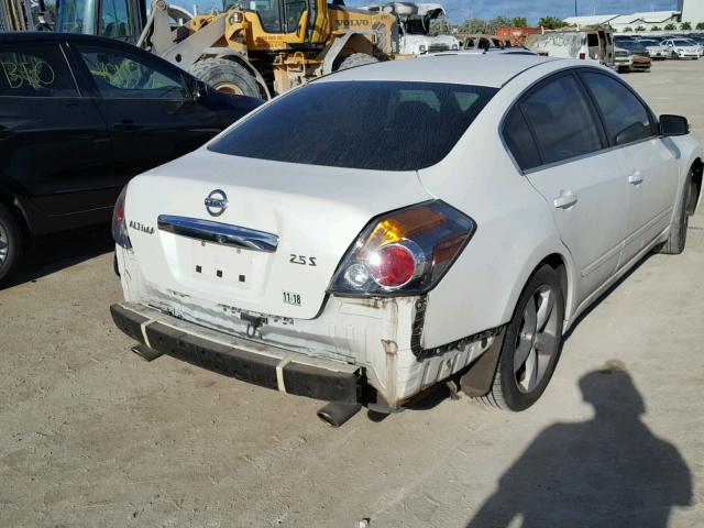 1N4BL21E17C116425 - 2007 NISSAN ALTIMA 3.5 WHITE photo 4