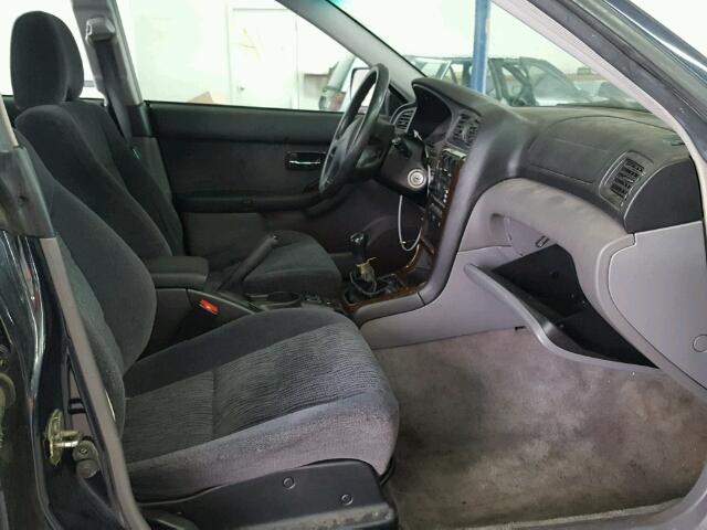 4S3BH675626657259 - 2002 SUBARU LEGACY OUT BLUE photo 5