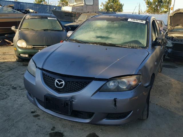 JM1BK12F551308292 - 2005 MAZDA 3 I GRAY photo 2