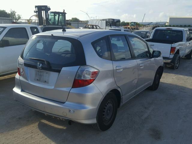 JHMGE8H30CS004540 - 2012 HONDA FIT Күміс фото 4